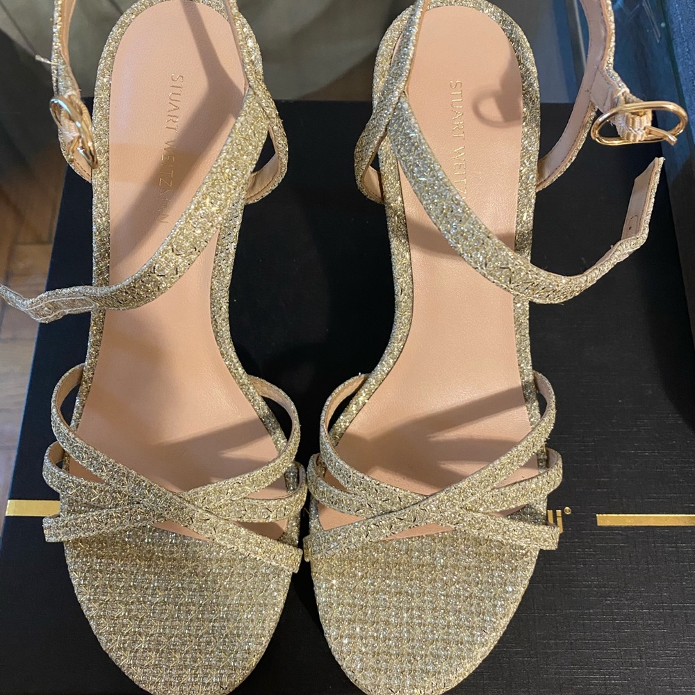Stuart Weizman shoes, zize 8, gold color, new